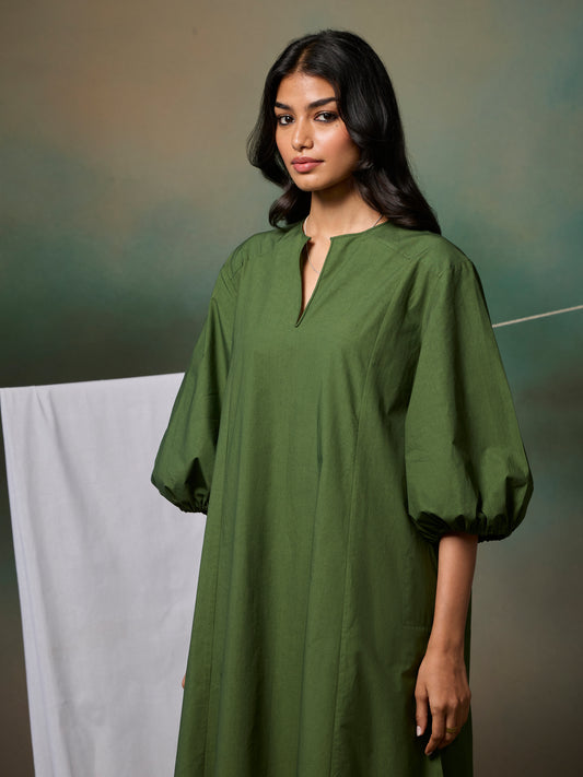 Misraa Panelled Kurta - Chive Green