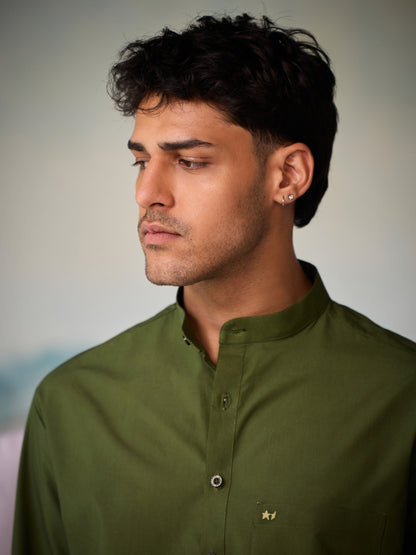Misraa Signature Kurta - Chive Green (Men)