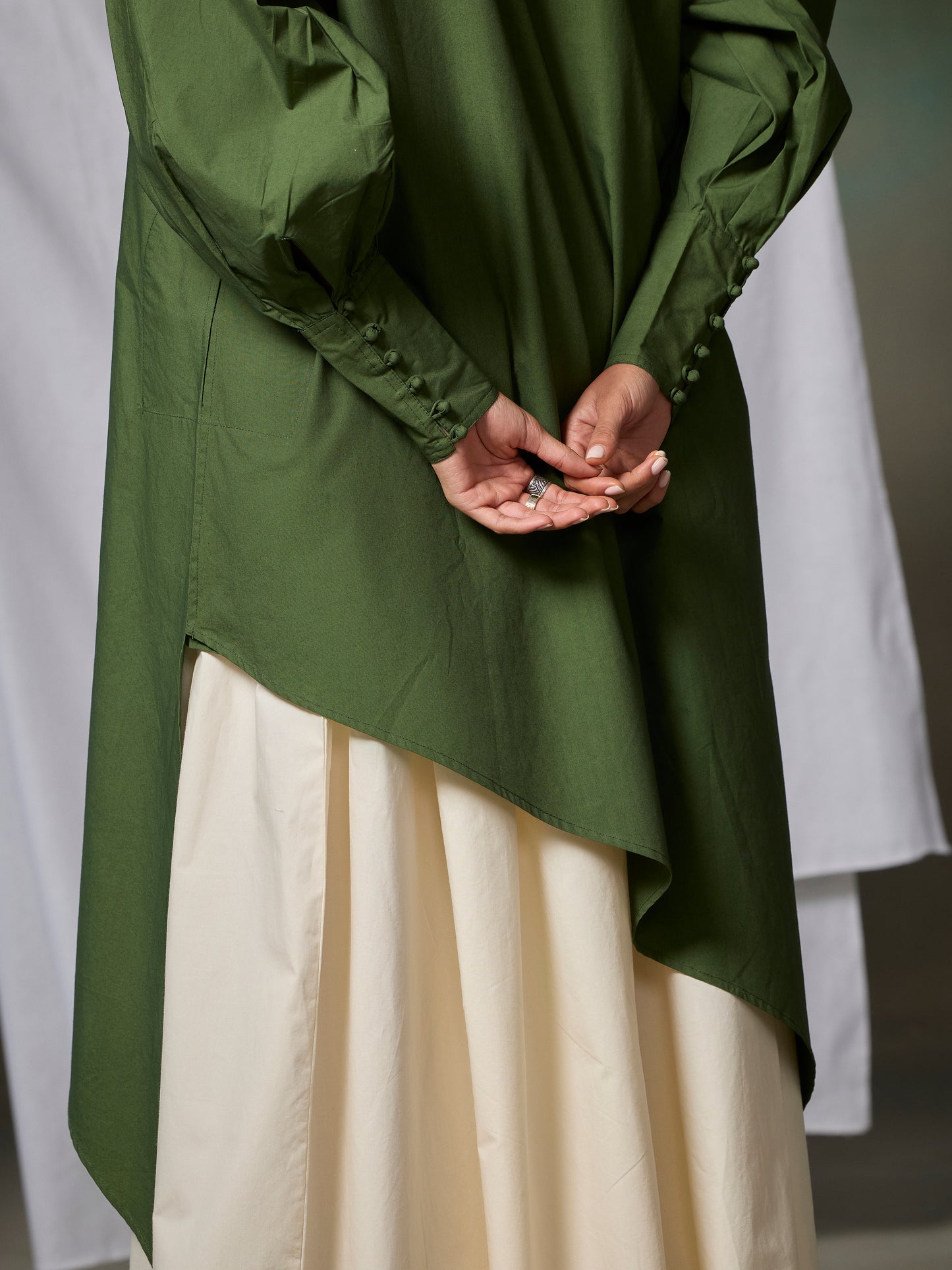 Misraa Opposite Hem Kurta - Chive Green
